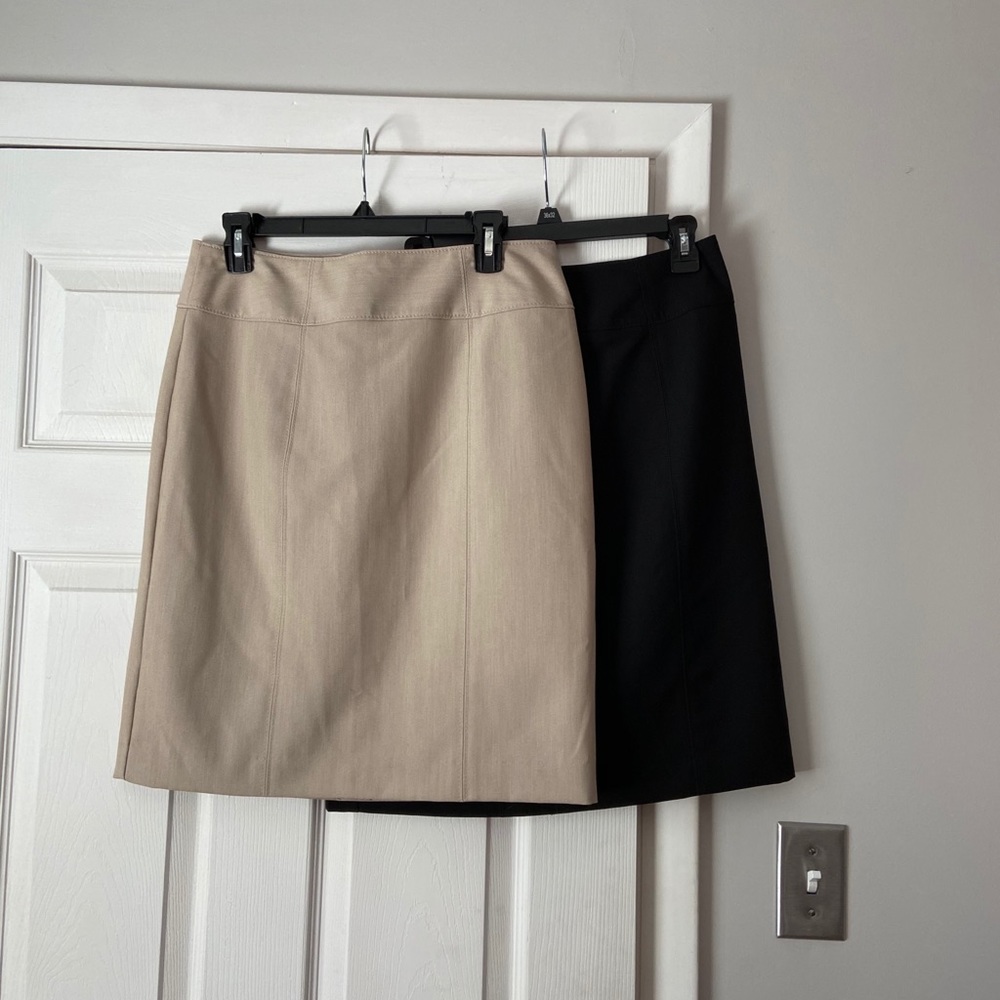 2-10$ CLEARANCE SALE -Skirts!